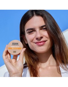 Compact Medium SPF 50